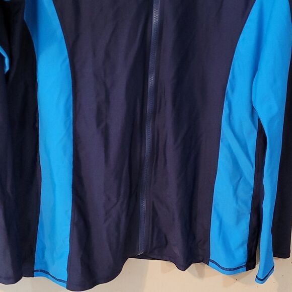 Enjoy the sunshine 🌞 swim 🏊♀️ top NWT 2X - Picture 2 of 5